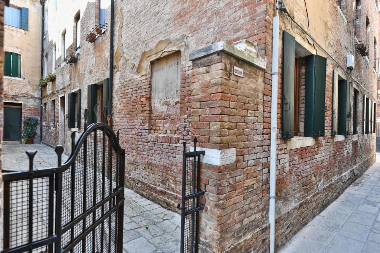 Alla Corte Veneziana Bagian luar foto
